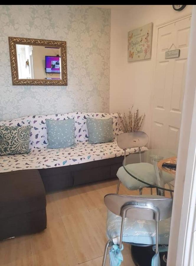 Marahanata Jadwin 1 Beautiful Apartment 1 Bedroom Flat Londres Exterior foto